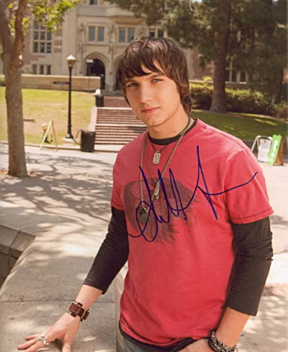 Scott Michael Foster autograph