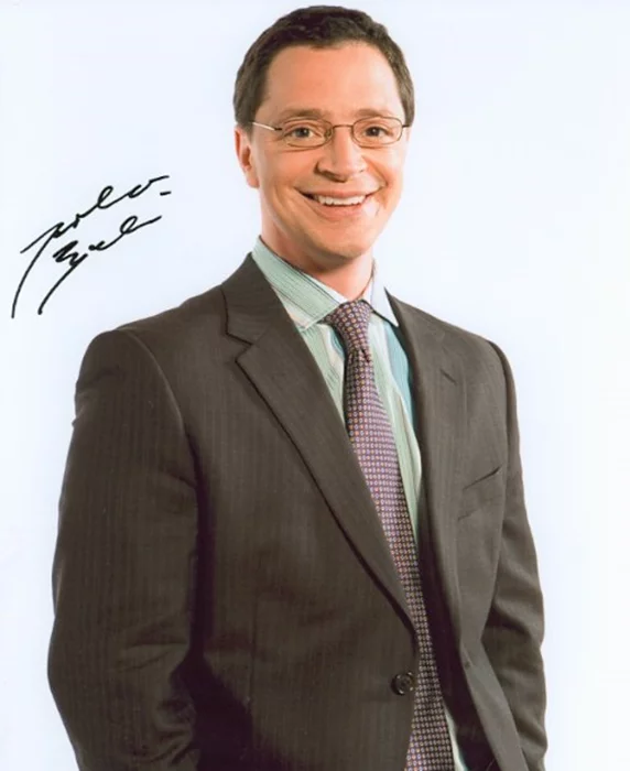 Joshua Malina autograph