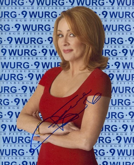 Patricia Heaton autograph