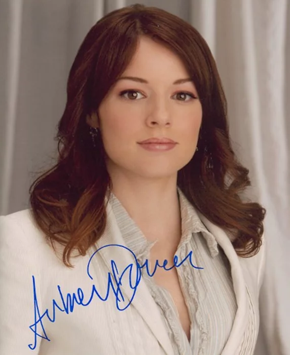Aubrey Dollar autograph