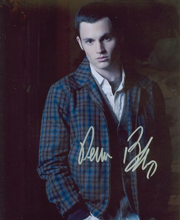 Penn Badgley autograph