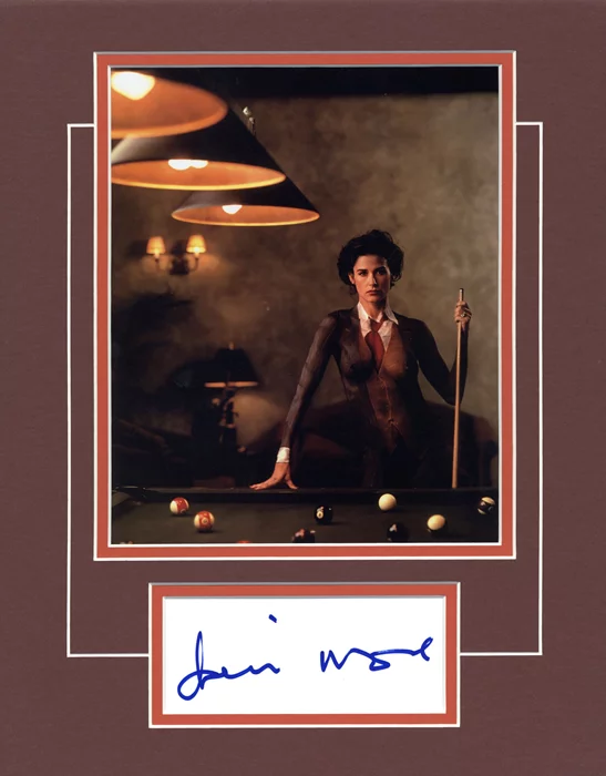 Demi Moore autograph