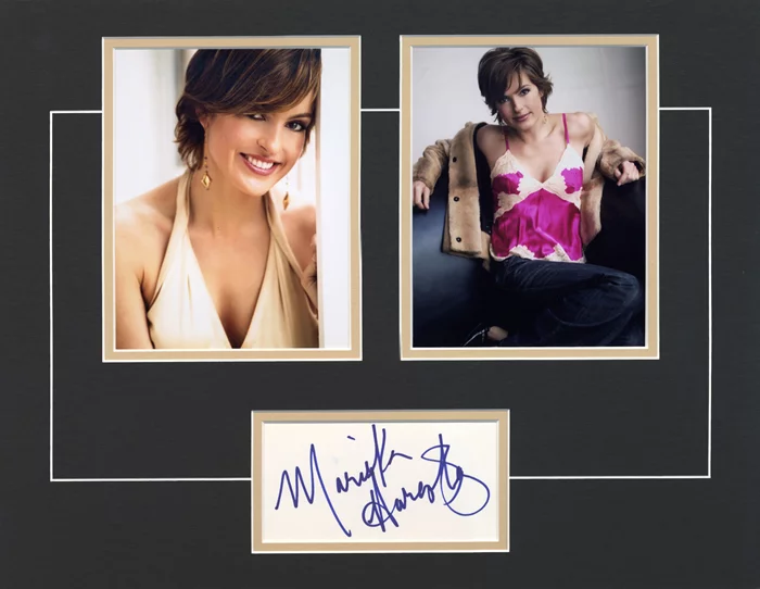 Mariska Hargitay autograph