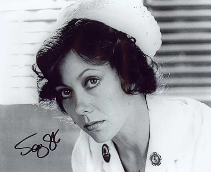 Jenny Agutter autograph
