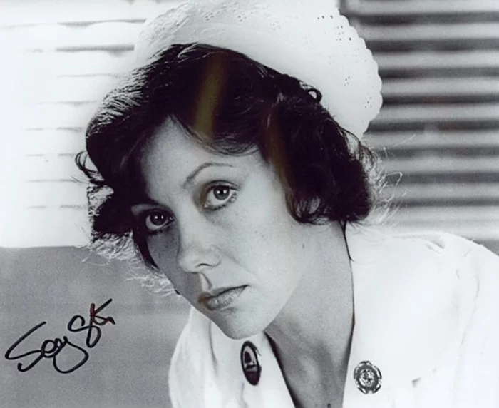 Jenny Agutter autograph