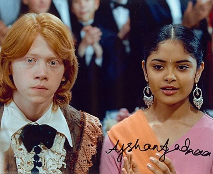 Afshan Azad autograph