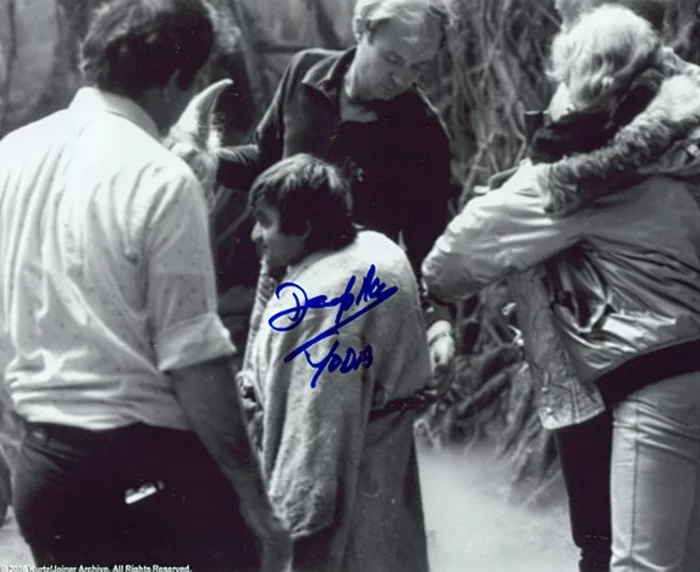 Deep Roy autograph
