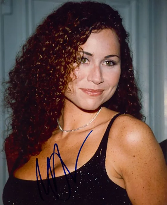 Minnie Driver autograph
