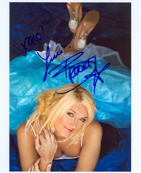 Brooke Hogan autograph