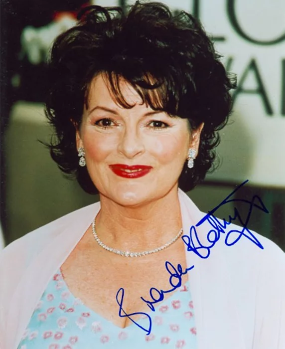 Brenda Blethyn autograph
