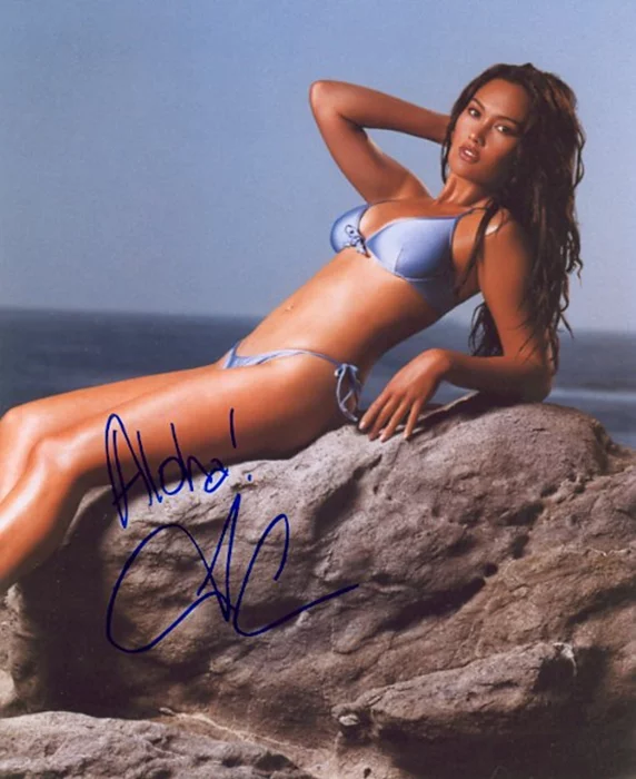 Tia Carrere autograph