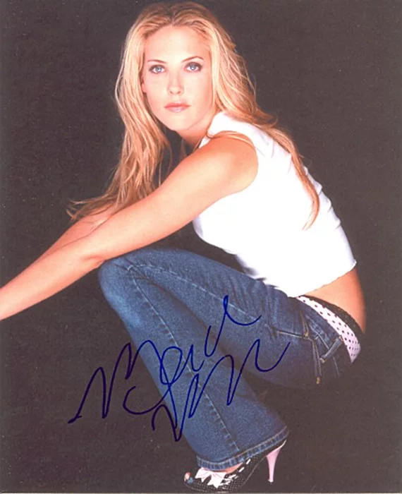 Mercedes McNab autograph
