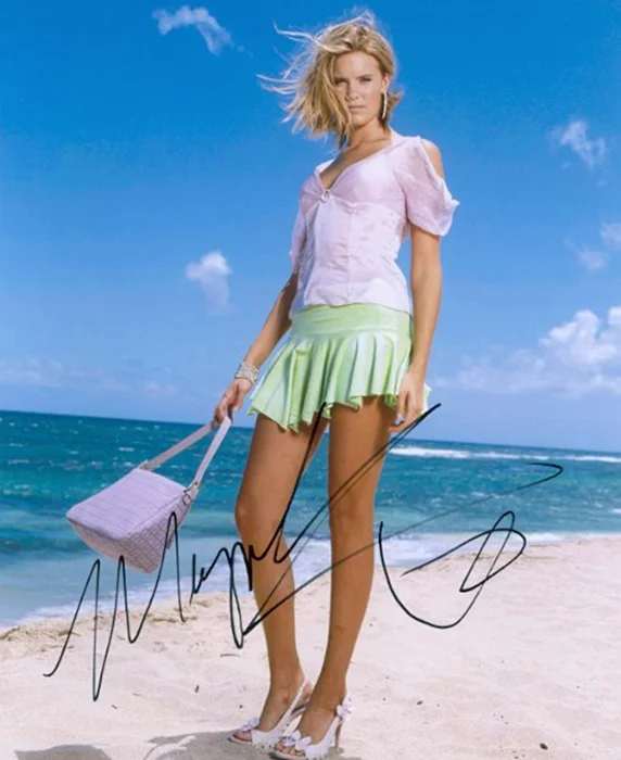 Maggie Grace autograph