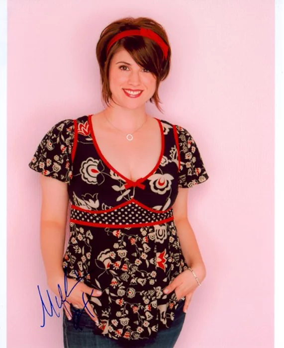 Melanie Deanne Moore autograph