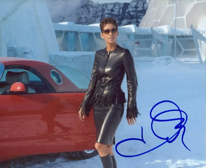 Halle Berry autograph