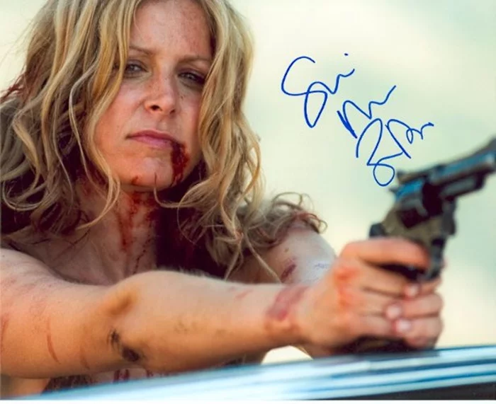 Sheri Moon Zombie autograph