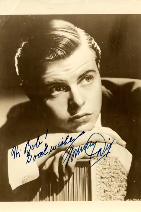 Tommy Dix autograph