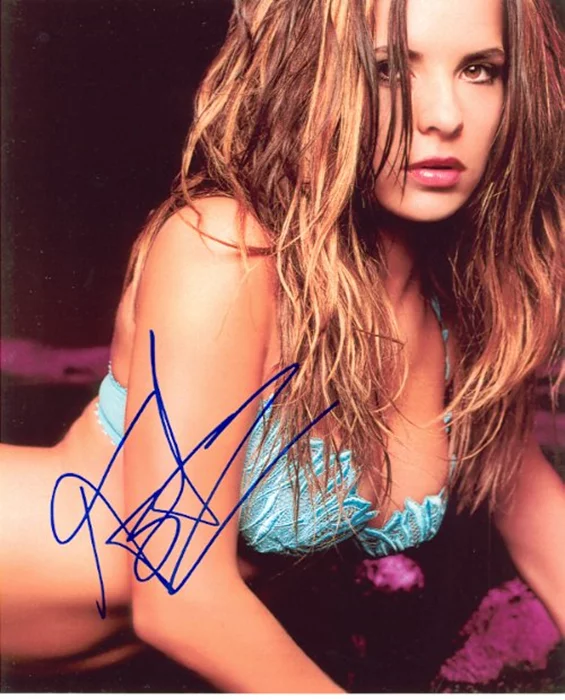 Kelly Monaco autograph
