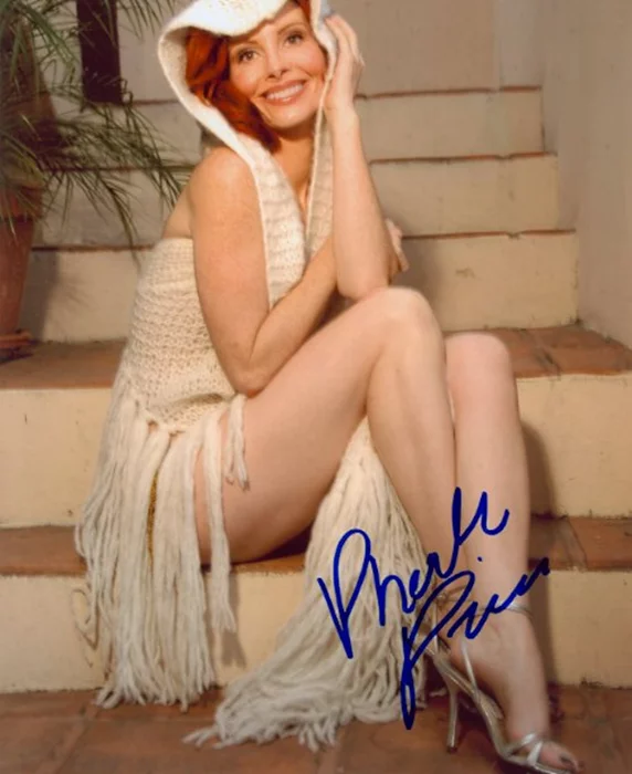 Phoebe Price autograph