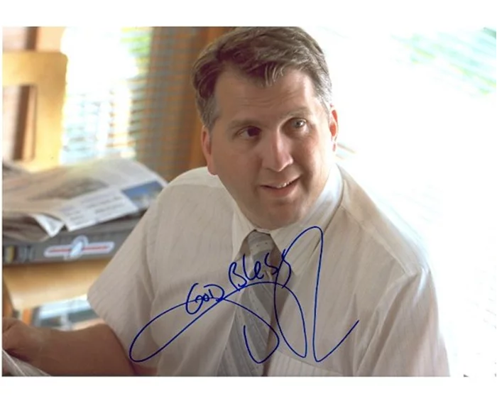 Daniel Roebuck autograph