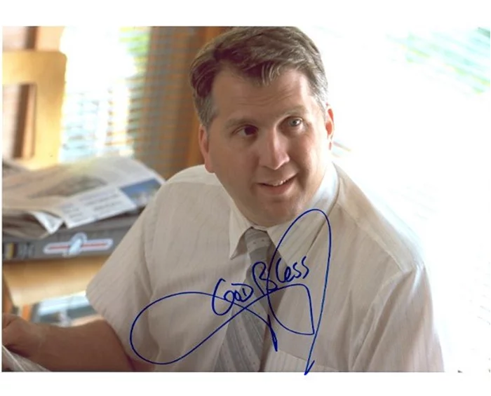 Daniel Roebuck autograph