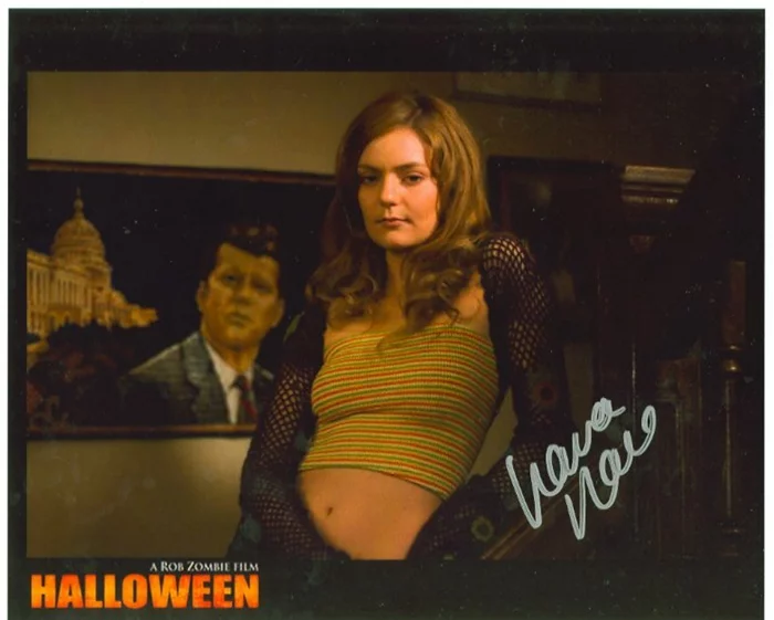 Hanna Hall autograph