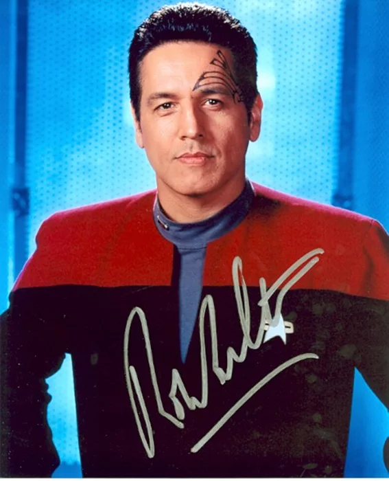 Robert Beltran autograph