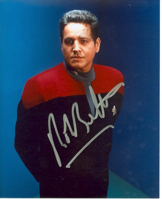 Robert Beltran autograph