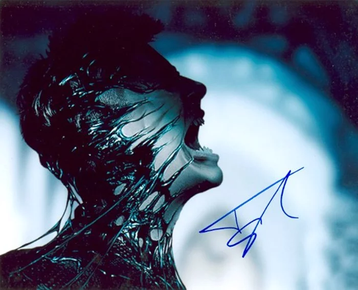 Topher Grace autograph