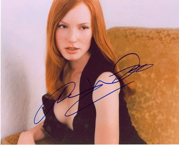 Alicia Witt autograph