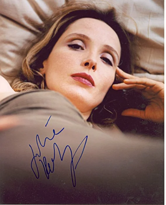 Julie Delpy autograph
