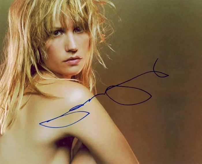 January Jones autograph