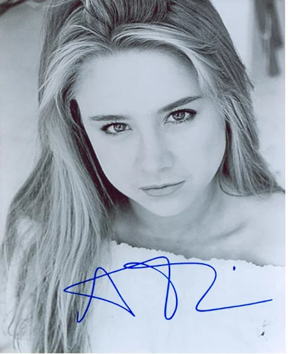 Alessandra Toreson autograph