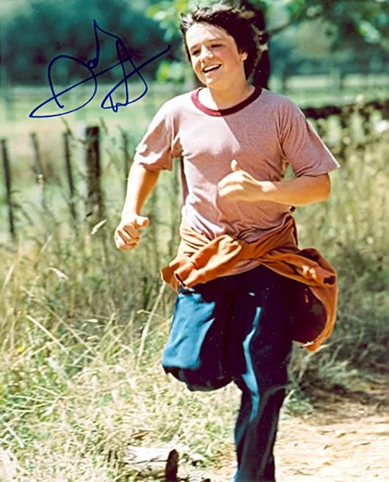 Josh Hutcherson autograph