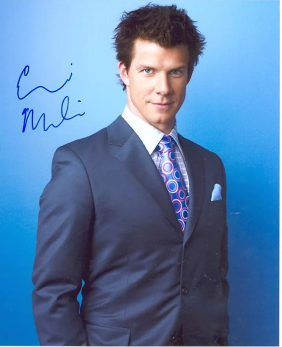 Eric Mabius autograph