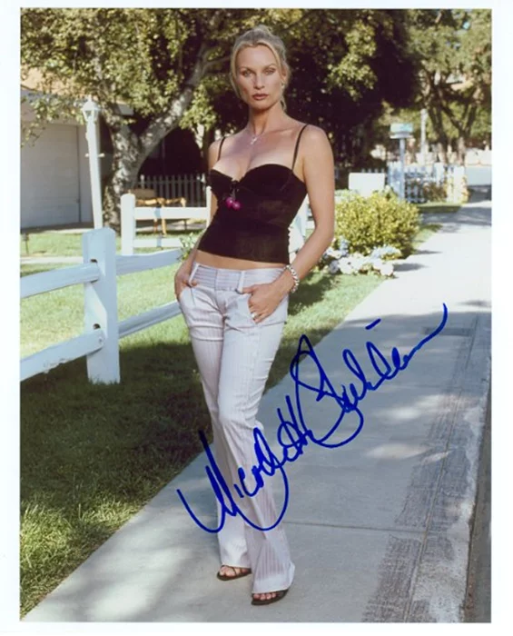 Nicollette Sheridan autograph
