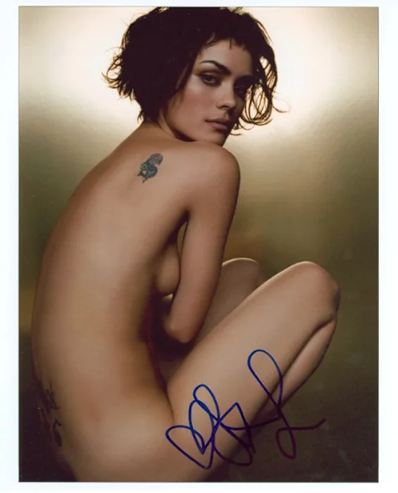 Shannyn Sossamon autograph