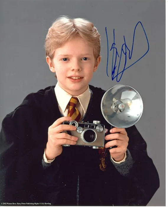 Hugh Mitchell autograph