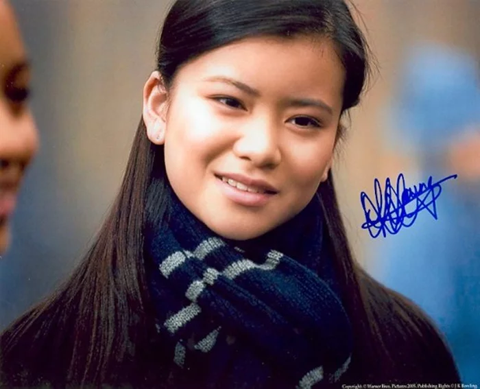 Katie Leung autograph
