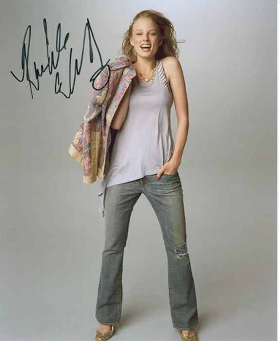 Rachel Nichols autograph