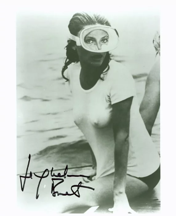 Jacqueline Bisset autograph
