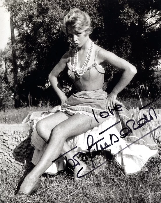 Brigitte Bardot autograph
