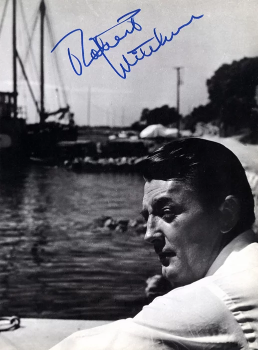 Robert Mitchum autograph
