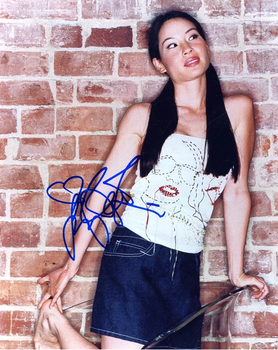 Lucy Liu autograph
