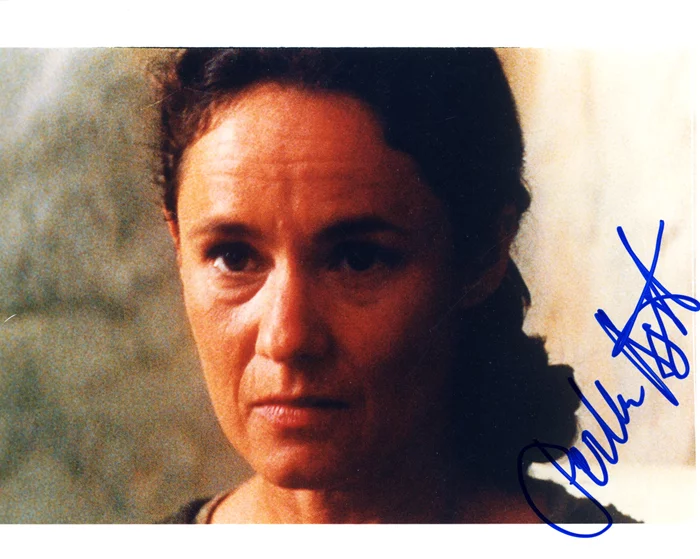 Pernilla August autograph