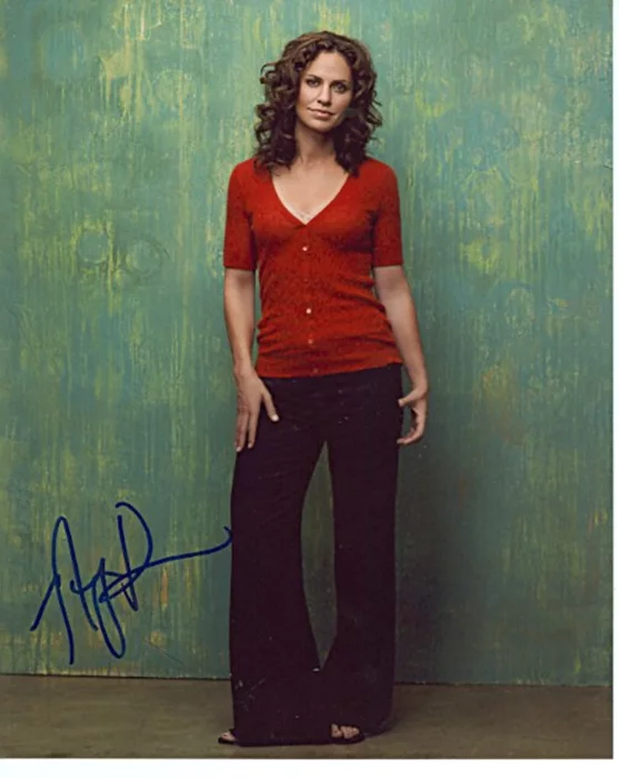 Amy Brenneman autograph