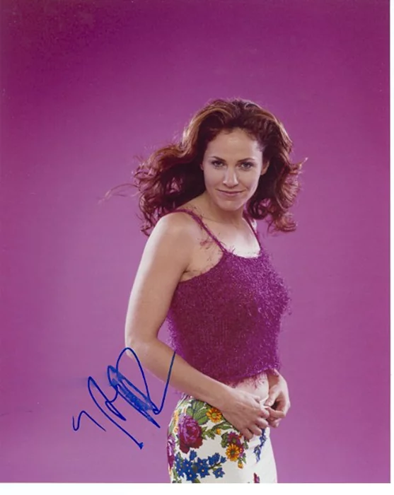 Amy Brenneman autograph