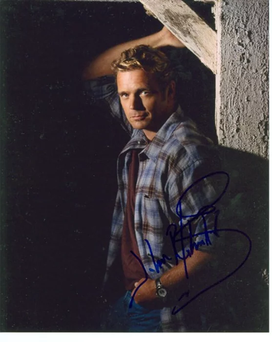John Schneider autograph