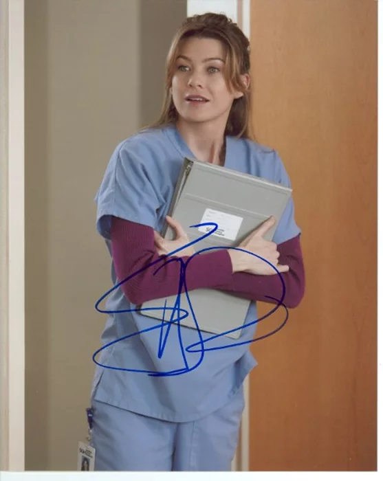 Ellen Pompeo autograph