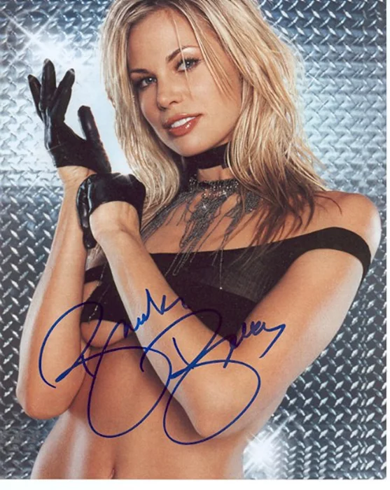 Brooke Burns autograph